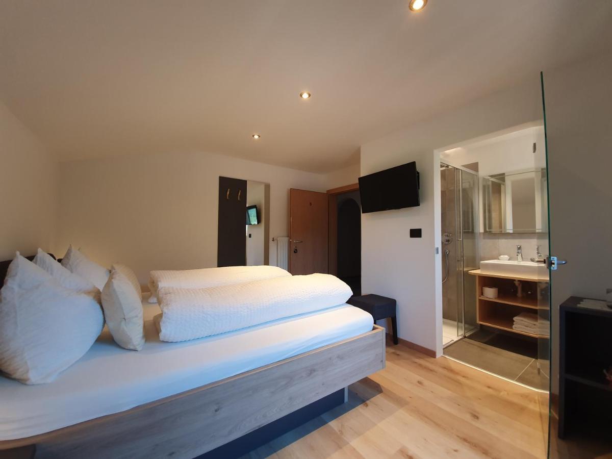 Doppelzimmer mit Balkon